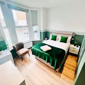 en-suite-room-look-like.brighton-hotels-england.com/